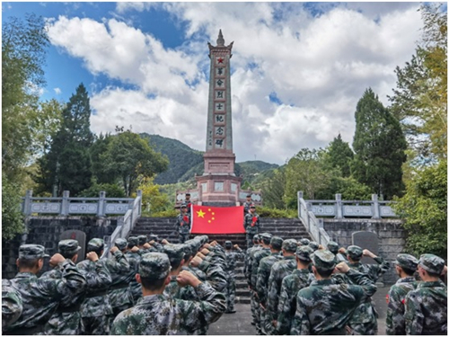 景寧縣檔案館與縣人武部為“準新兵”開展黨史學習教育（宣誓儀式）.jpg