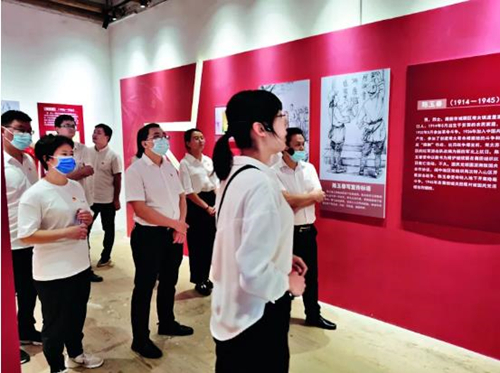 黨員參觀紅色記憶檔案渡里展示館.jpg